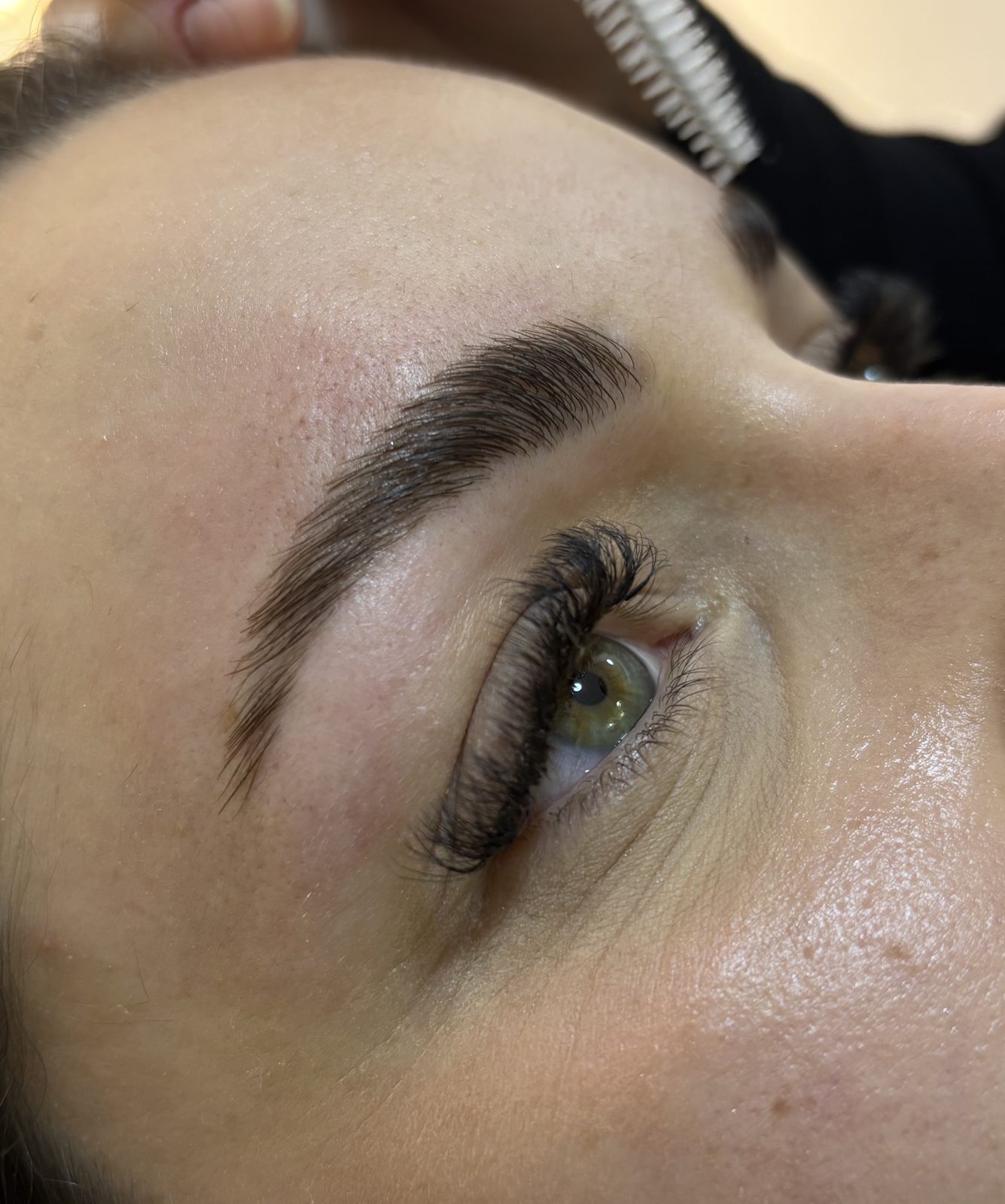 Resultado de brow lamination e lash lifting